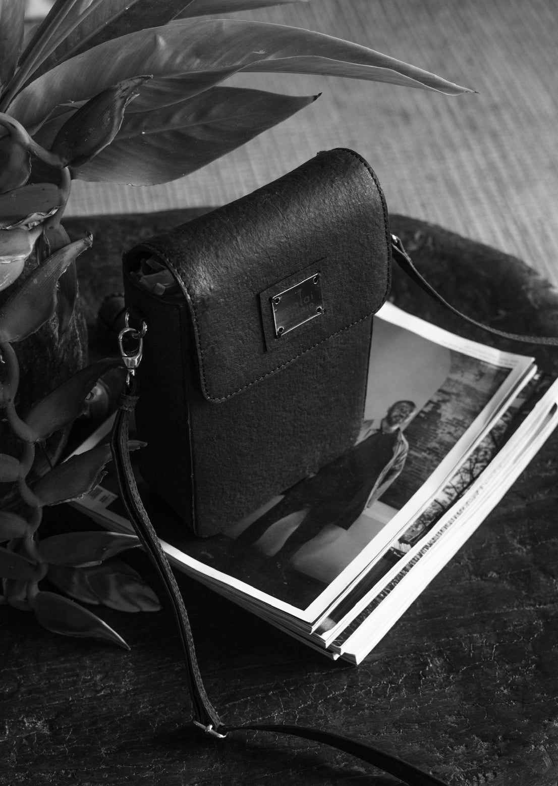 Unisex crossbody bag