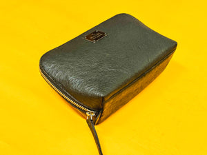 Ana toiletry bag