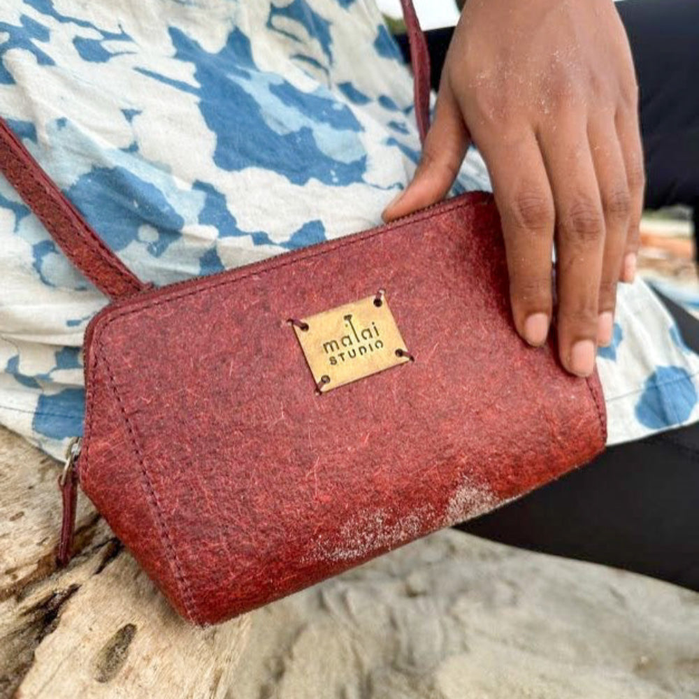 Ready to dispatch Madder Red